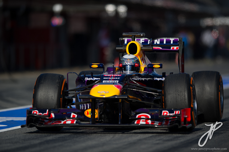 Illustration for article titled The Tense Beauty Of Formula One Practice In Barcelona